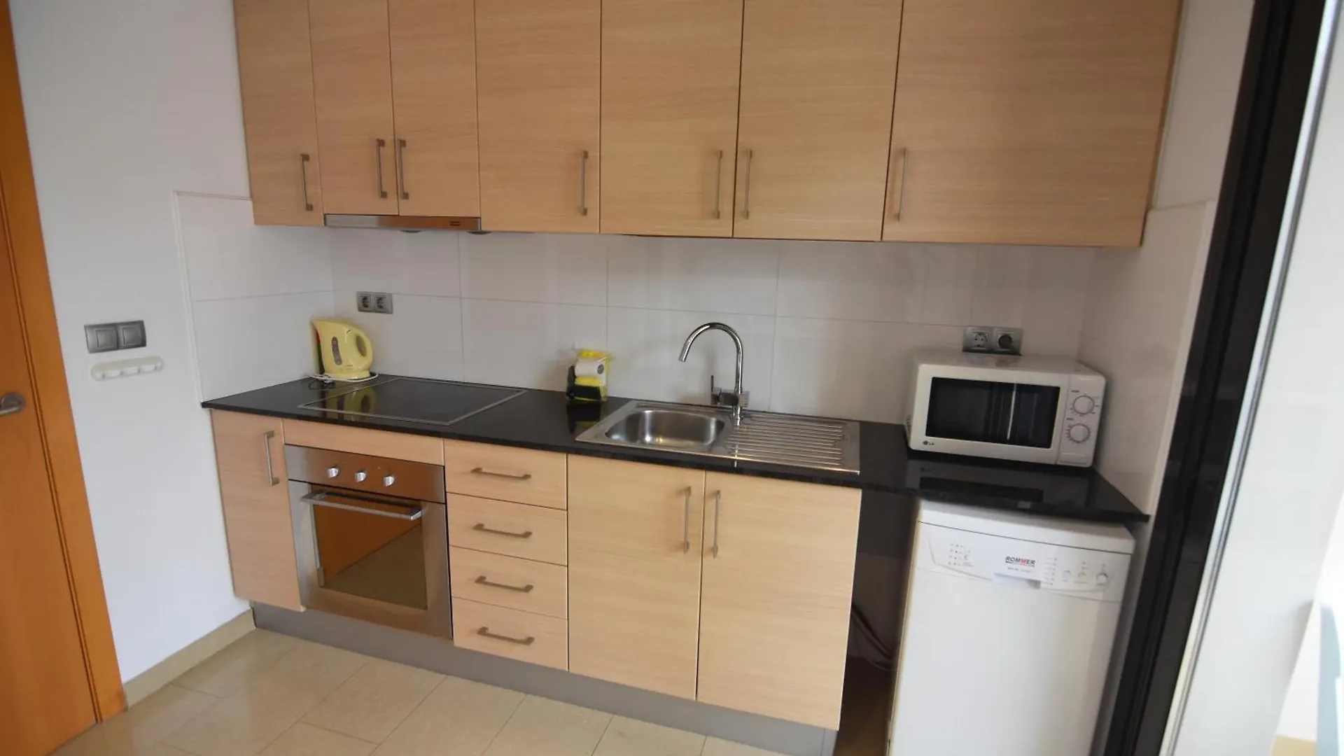 Rnet Apartments Roses Duplex Granada 0*,  Spain