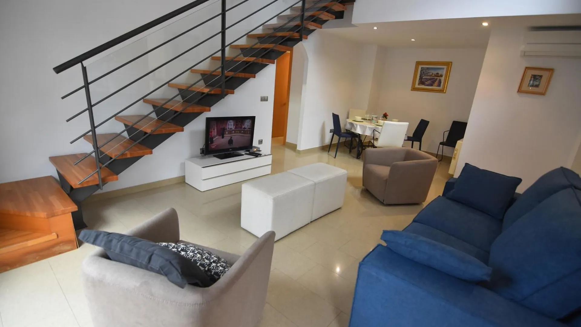 Rnet Apartments Roses Duplex Granada Spain